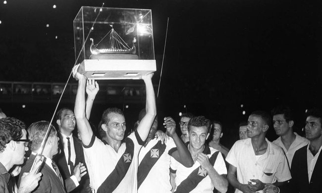 Time campeão Torneio Internacional IV Centenário do Rio 1965